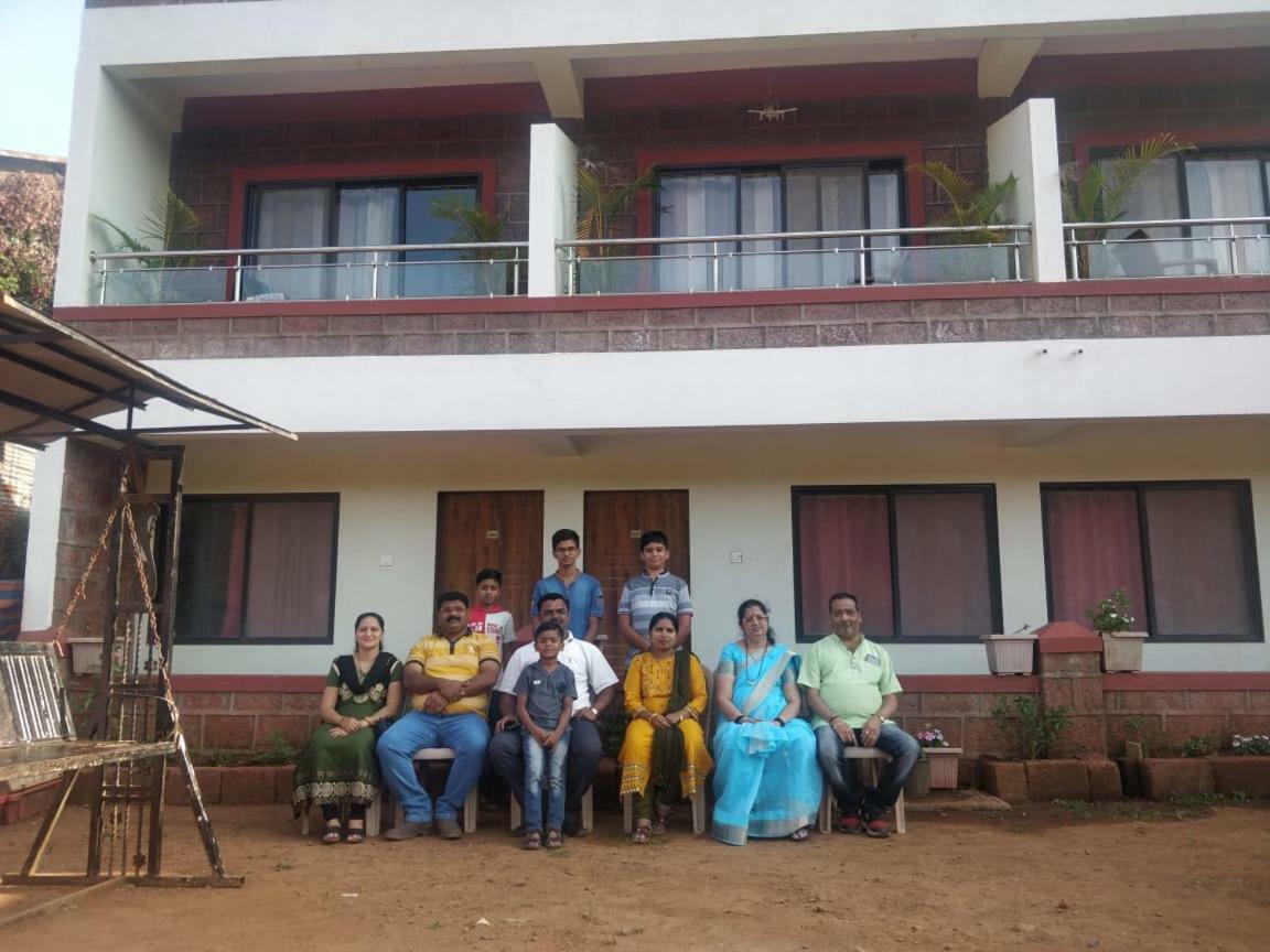 Stay Classy Mahābaleshwar Exterior foto